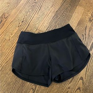 Lululemon Speed Up high Rise Lined shorts sz 4 (4 inch length)